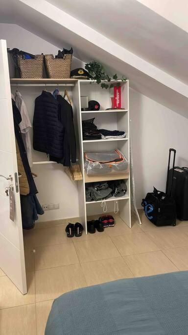 מדריד Apartamento Recien Reformado En Barajas Pueblo מראה חיצוני תמונה