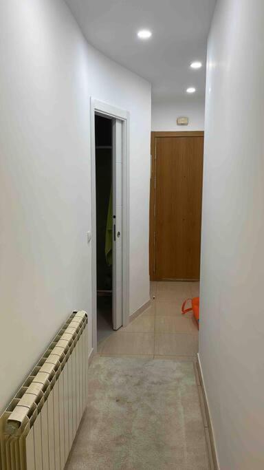 מדריד Apartamento Recien Reformado En Barajas Pueblo מראה חיצוני תמונה