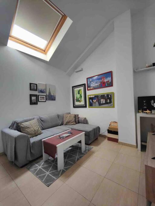 מדריד Apartamento Recien Reformado En Barajas Pueblo מראה חיצוני תמונה